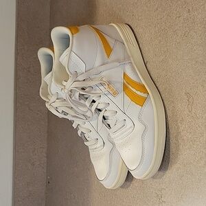 Women's Club High 'White Fierce Gold' Reebok size 10